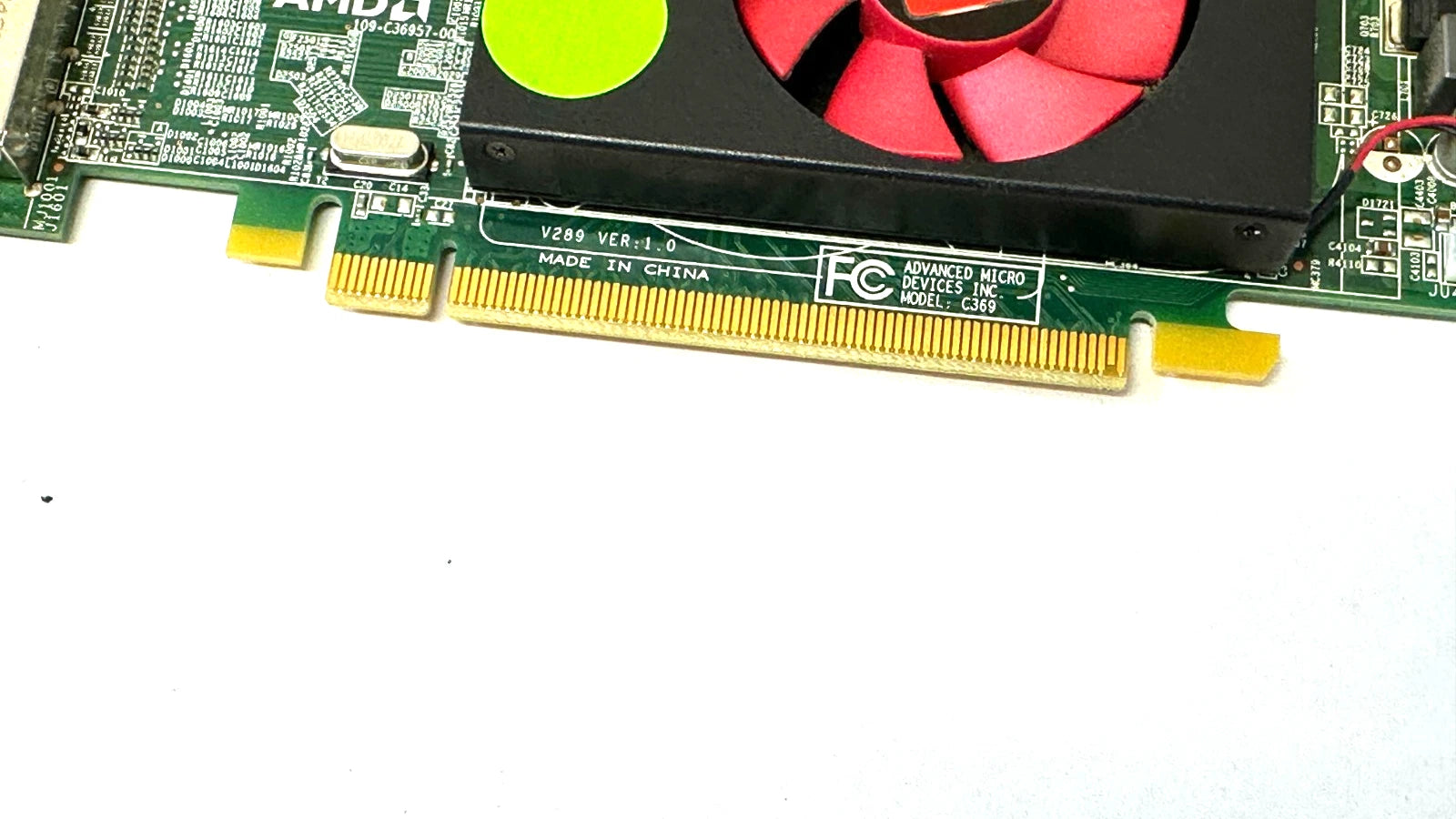 AMD Radeon GDDR3 1GB PCI-Express Graphics Card Low Profile