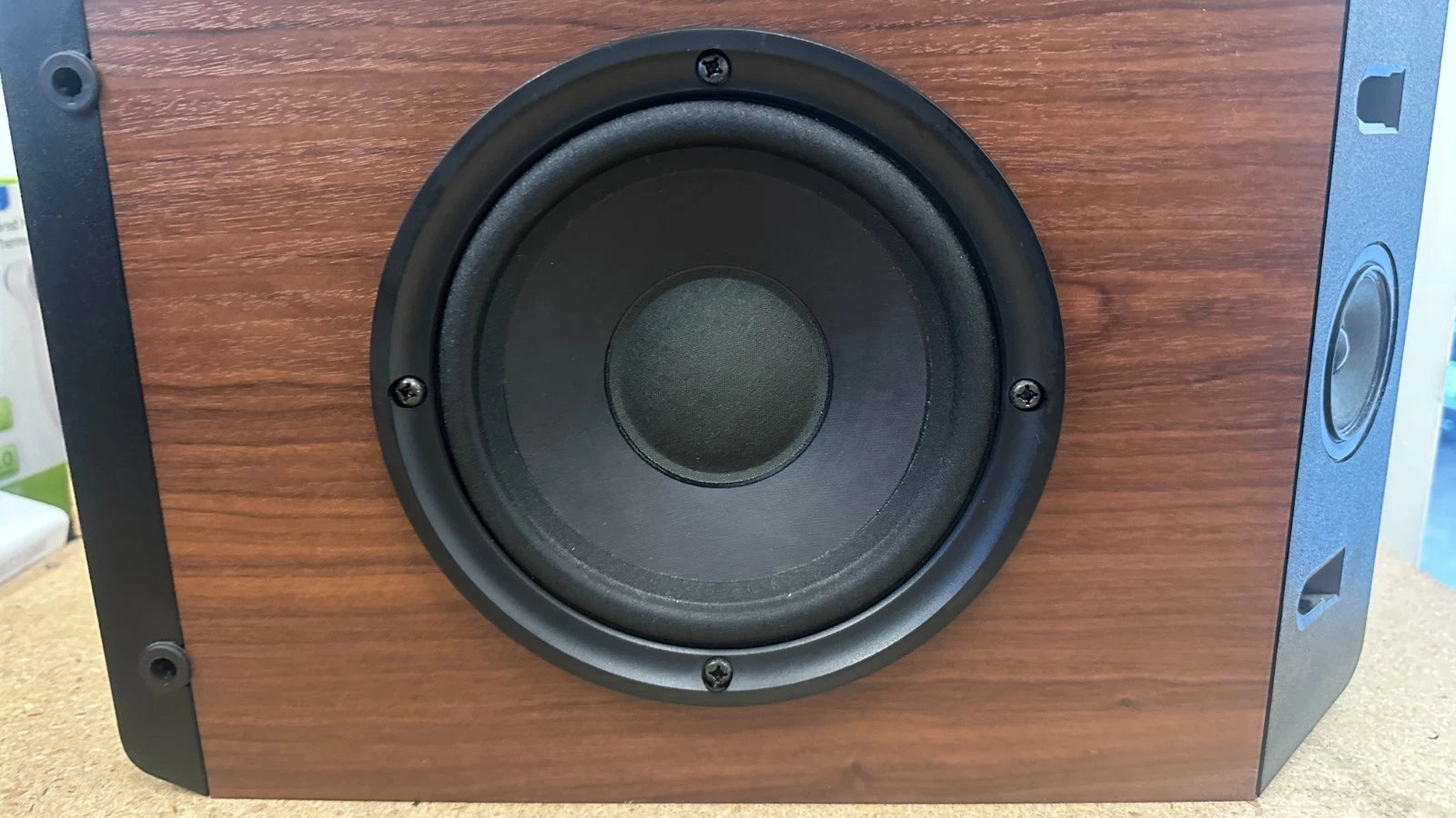 Bose 201 Series IV Reflecting Speakers Pair (Brown) 8 OHMS (2 Speakers)
