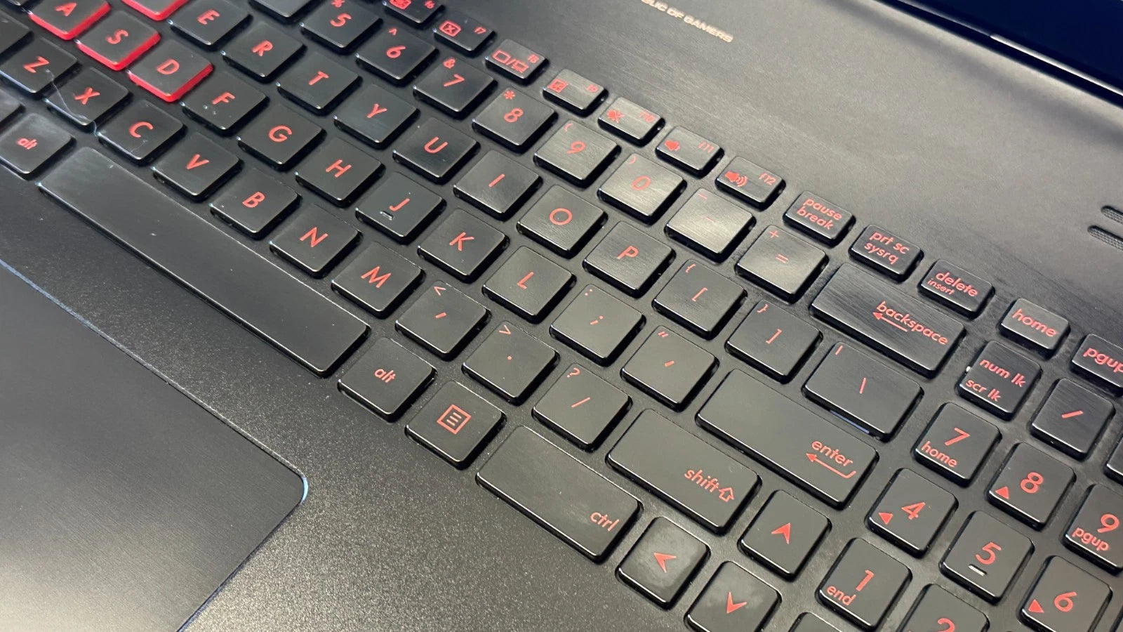 Asus Republic of Gamers G771J, Core i7 2.5 GHz, 8 GB Ram, 4 GB Graphic, 1 TB SSD
