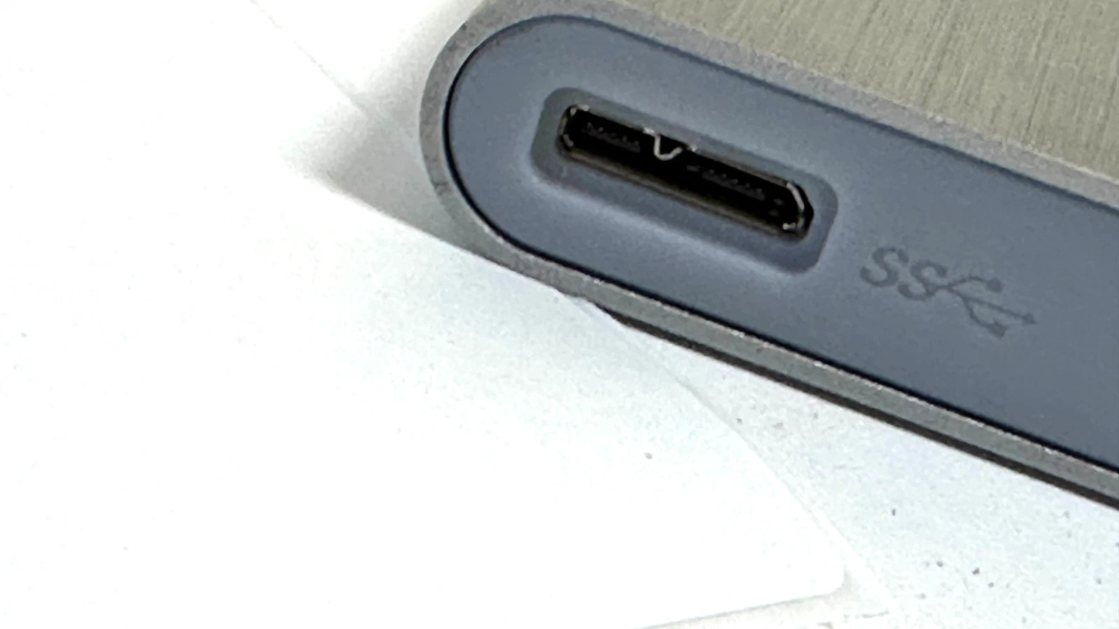 Sony Portable External Hard Drive HD-E1 with 1 TB Capacity