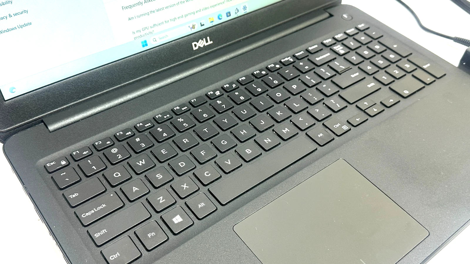 Dell Latitude 3500 15.6" Laptop i5 8th Gen 240GB SSD 8GB RAM Win 11 Pro