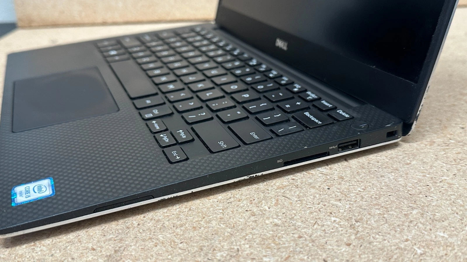 Dell XPS 13 Inch 9350 Laptop Core i5 6th Gen 2.3 GHz, 8 GB, 128 GB SSD Win 11