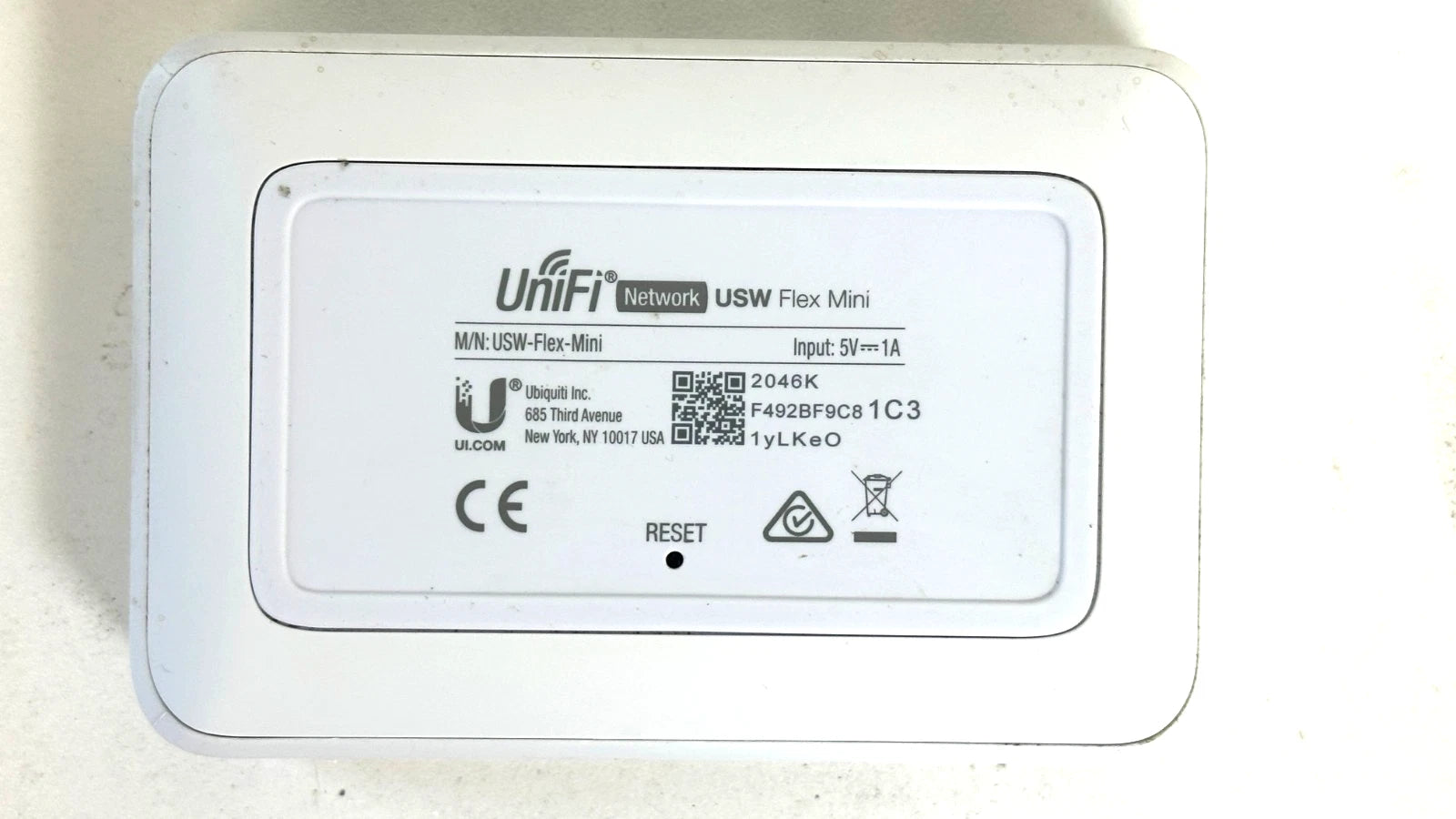 Ubiquiti UniFi Flex Mini 5-Port Gigabit PoE input Switch-USW-FLEX-MINI