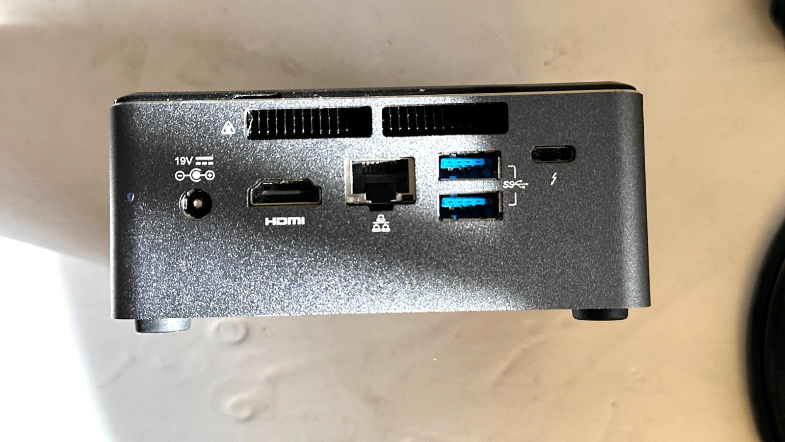 Intel NUC7i7BNB Mini Desktop Core i7-7th Gen 16 GB Ram, 500 GB SSD - Win 11 Pro