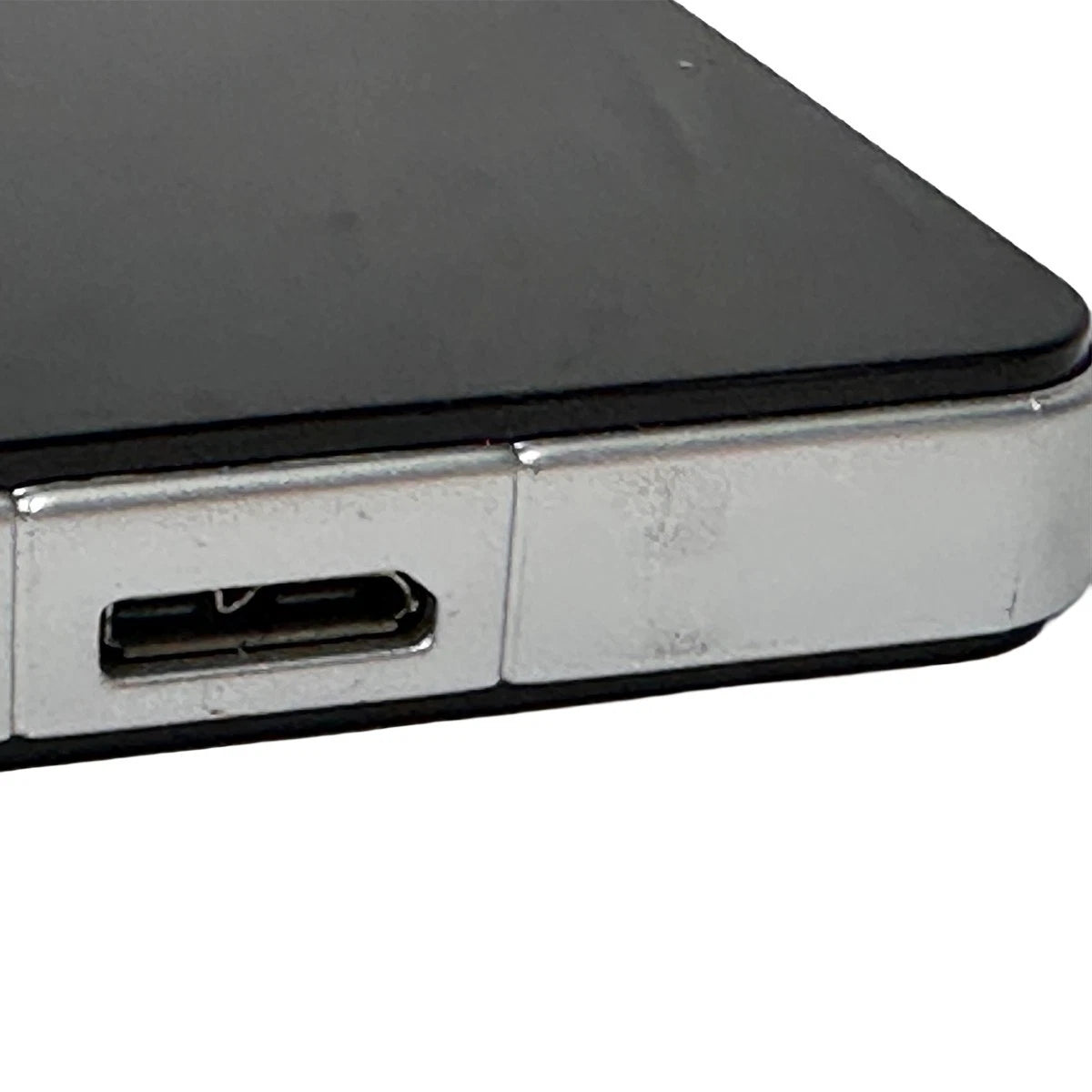 Hitachi Touro Portable External Hard Drive USB 3 /0S03108 / 500 GB