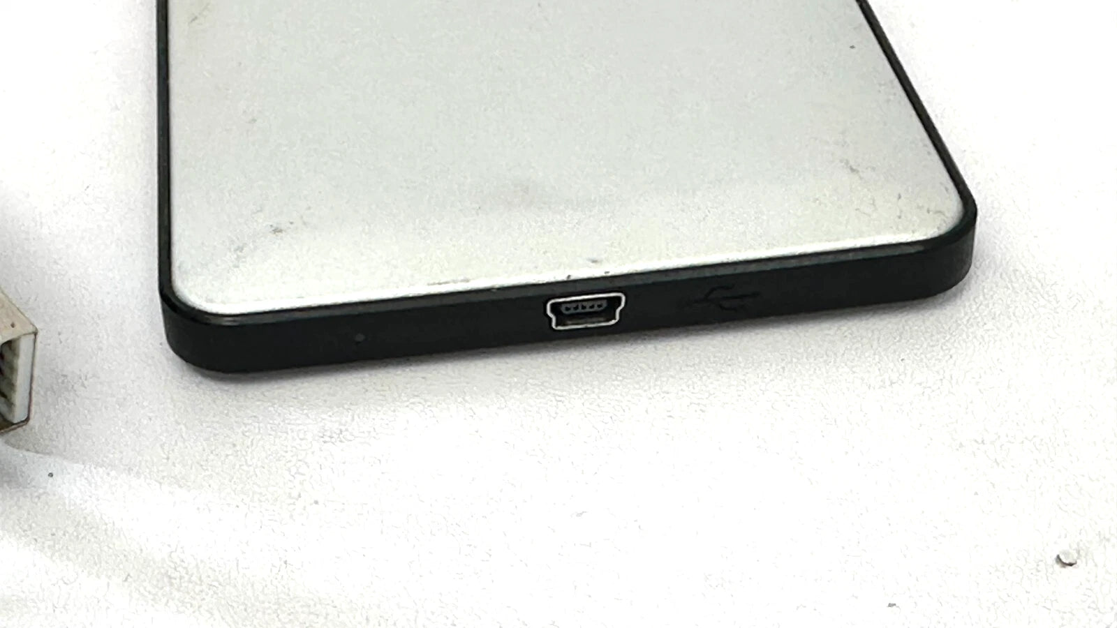 G-DRIVE Slim 2.5" 320GB Portable External HD 0G01891 for mac or pc