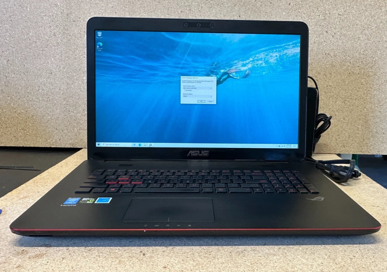 Asus Republic of Gamers G771J, Core i7 2.5 GHz, 8 GB Ram, 4 GB Graphic, 1 TB SSD