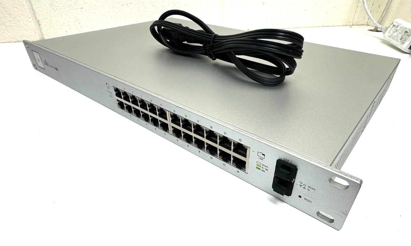 Ubiquiti UniFi US 24-250W 24 Port Gigabit & 2 SFP PoE Network Switch