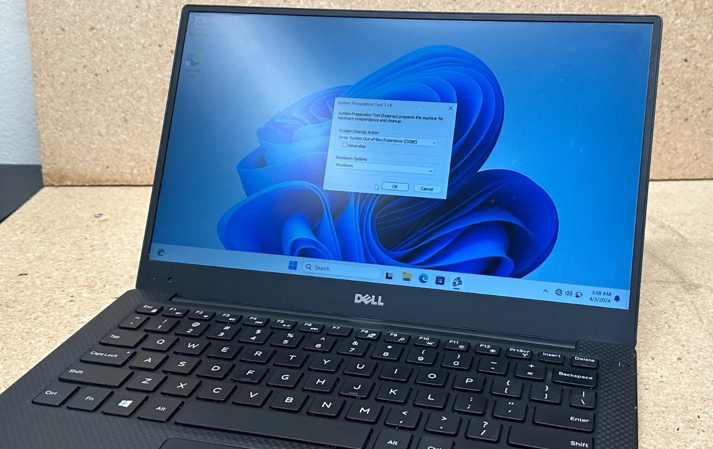 Dell XPS 13 Inch 9350 Laptop Core i5 6th Gen 2.3 GHz, 8 GB, 128 GB SSD Win 11